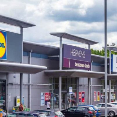 Retail park with various shops including Lidl & Dreams
